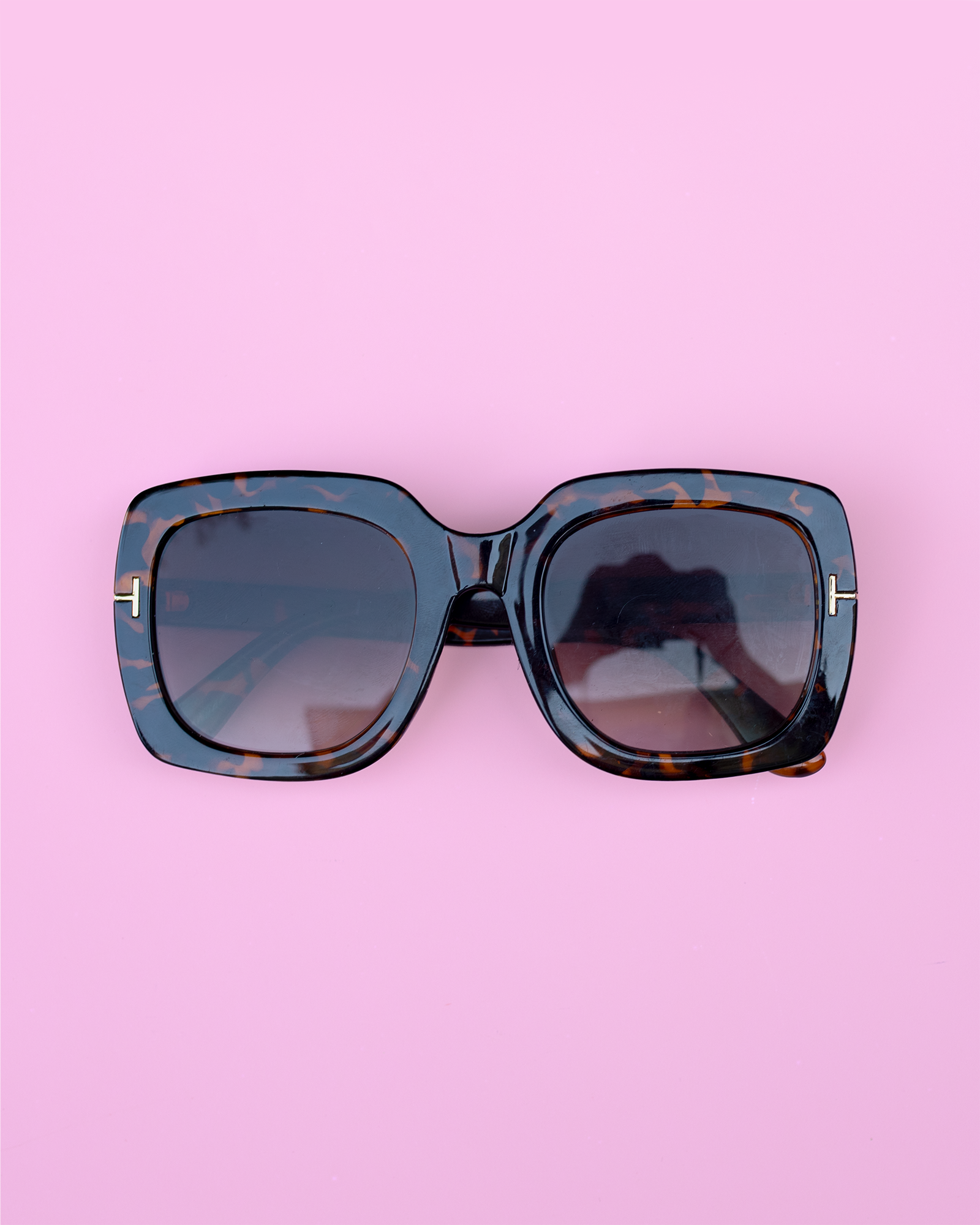 Flossie Square Fun Sunglasses in Tort